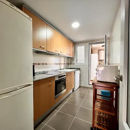 Denia Beach Apartment دينايا