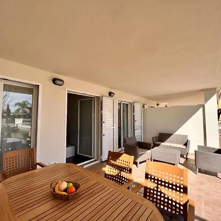 Denia Beach Apartment شقة دينايا